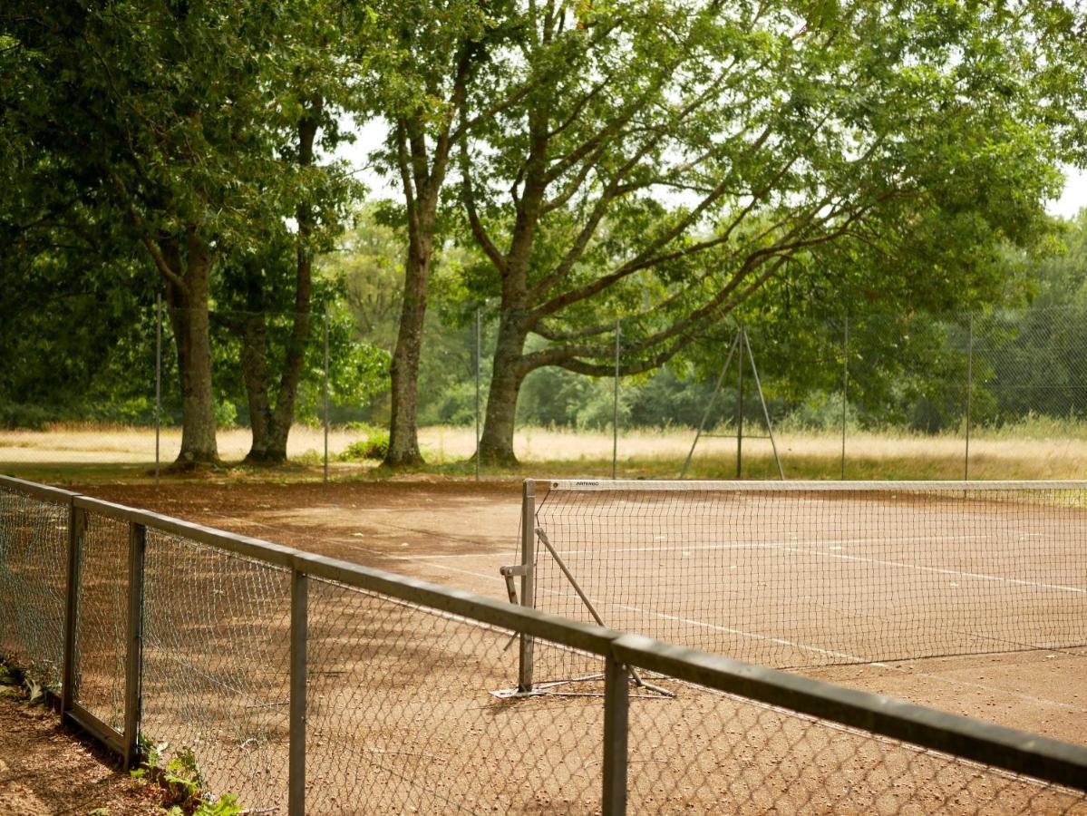 Best Western Le Bois De La Marche Liguge Luaran gambar