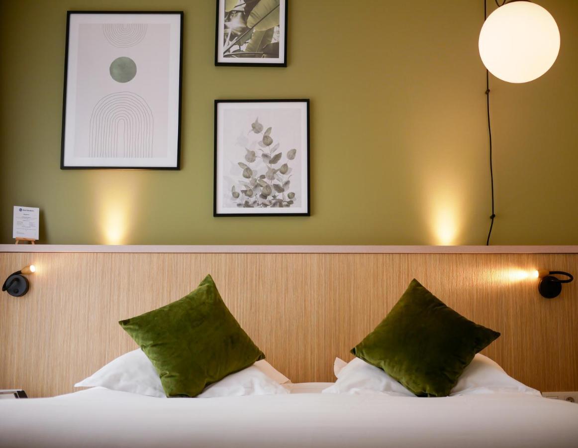Best Western Le Bois De La Marche Liguge Luaran gambar