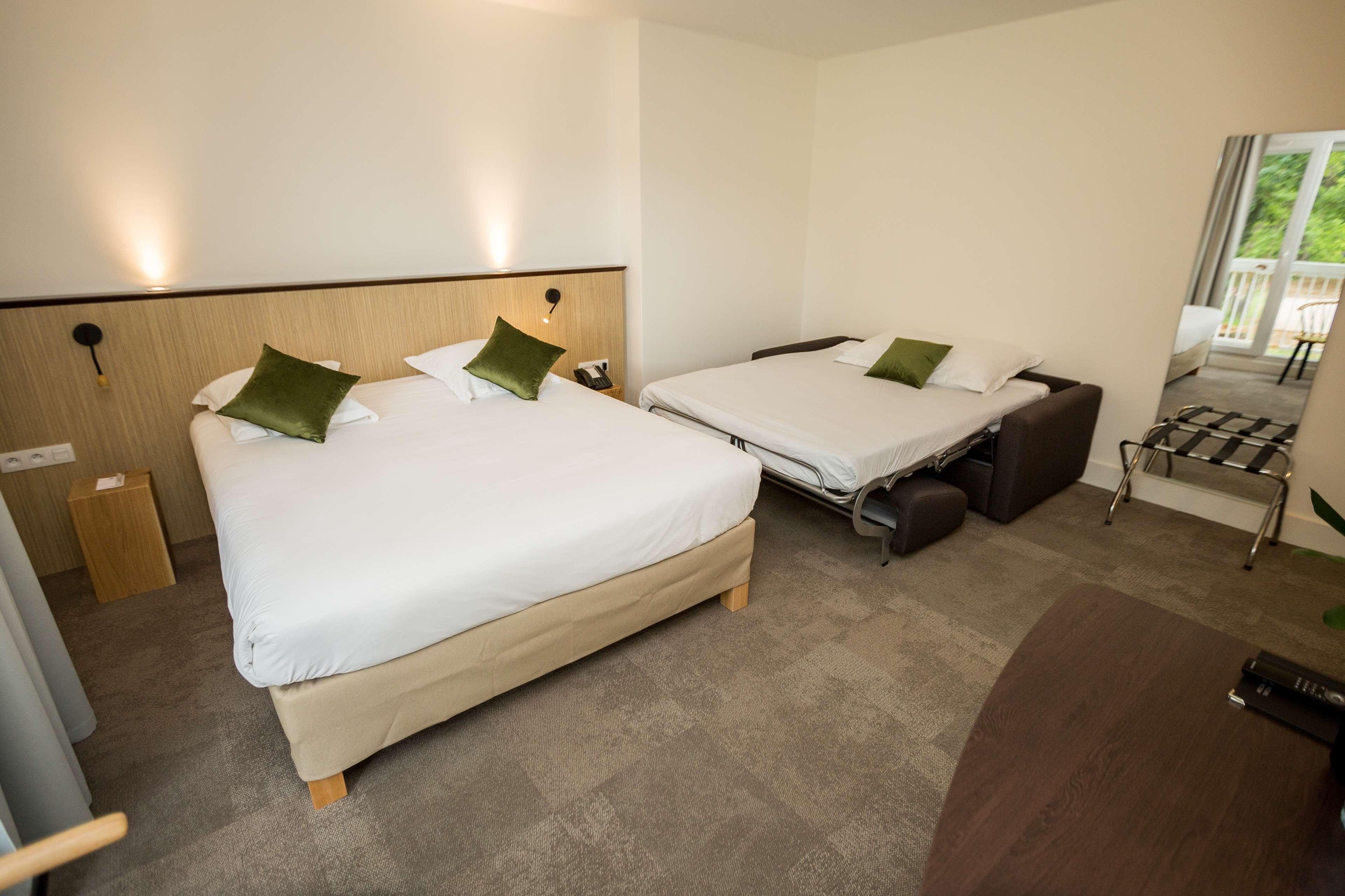 Best Western Le Bois De La Marche Liguge Luaran gambar