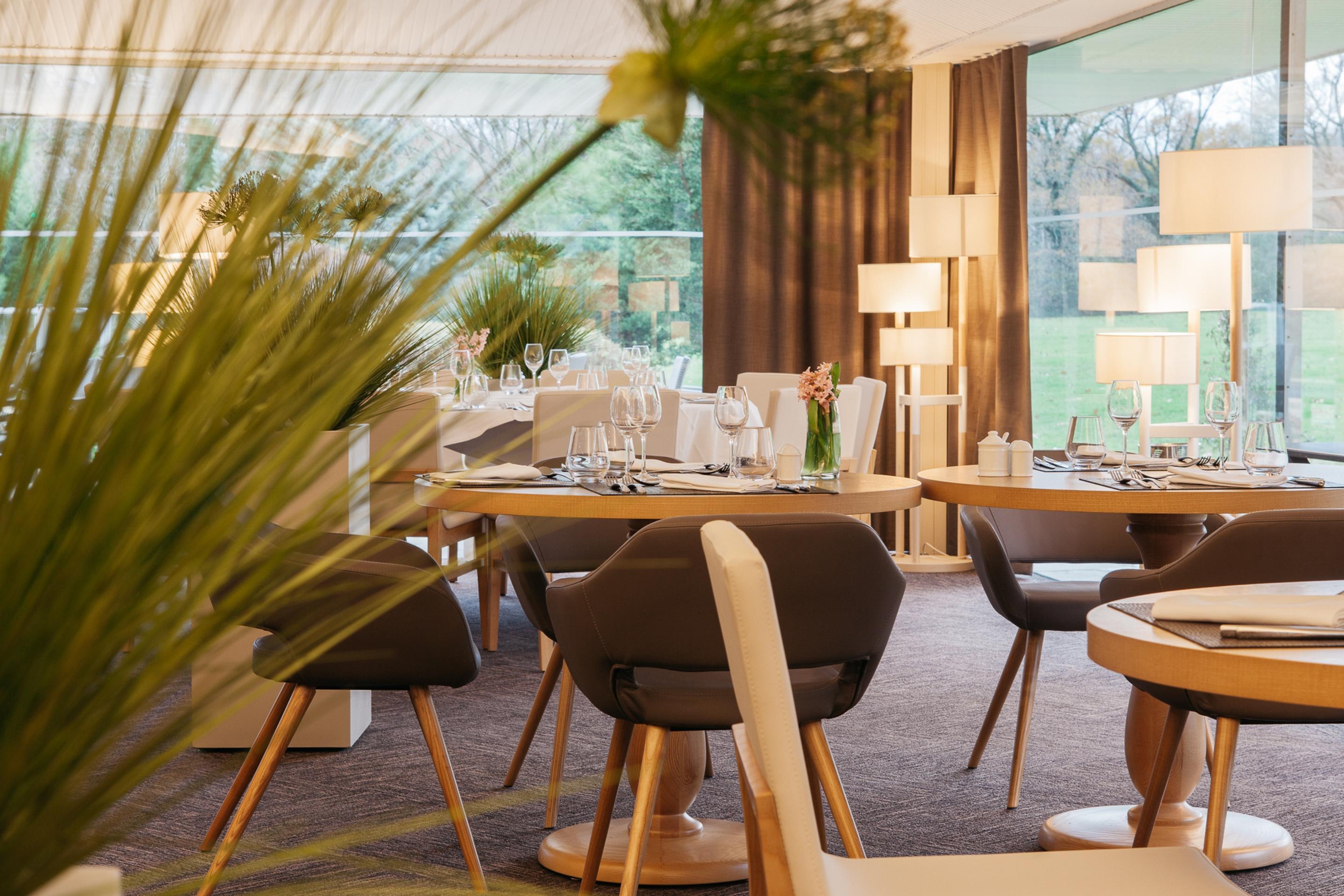Best Western Le Bois De La Marche Liguge Luaran gambar